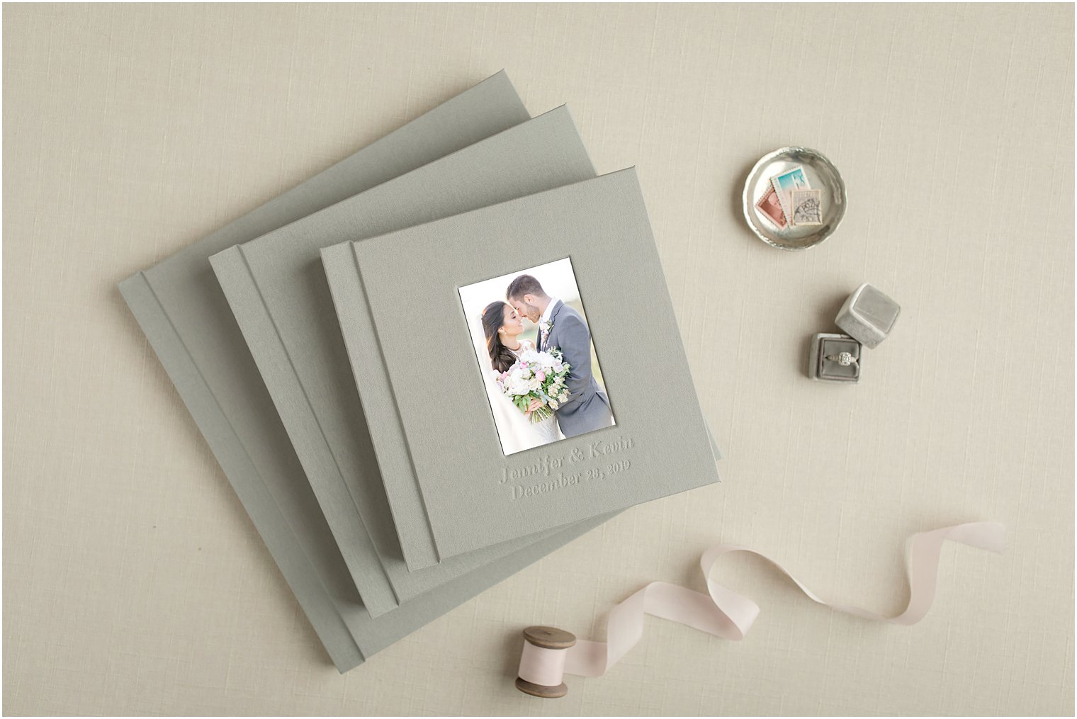 Madera wedding albums in smoke linen