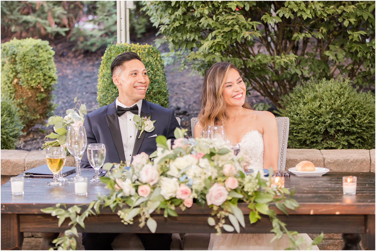 Outdoor tented reception at Stone House at Stirling Ridge