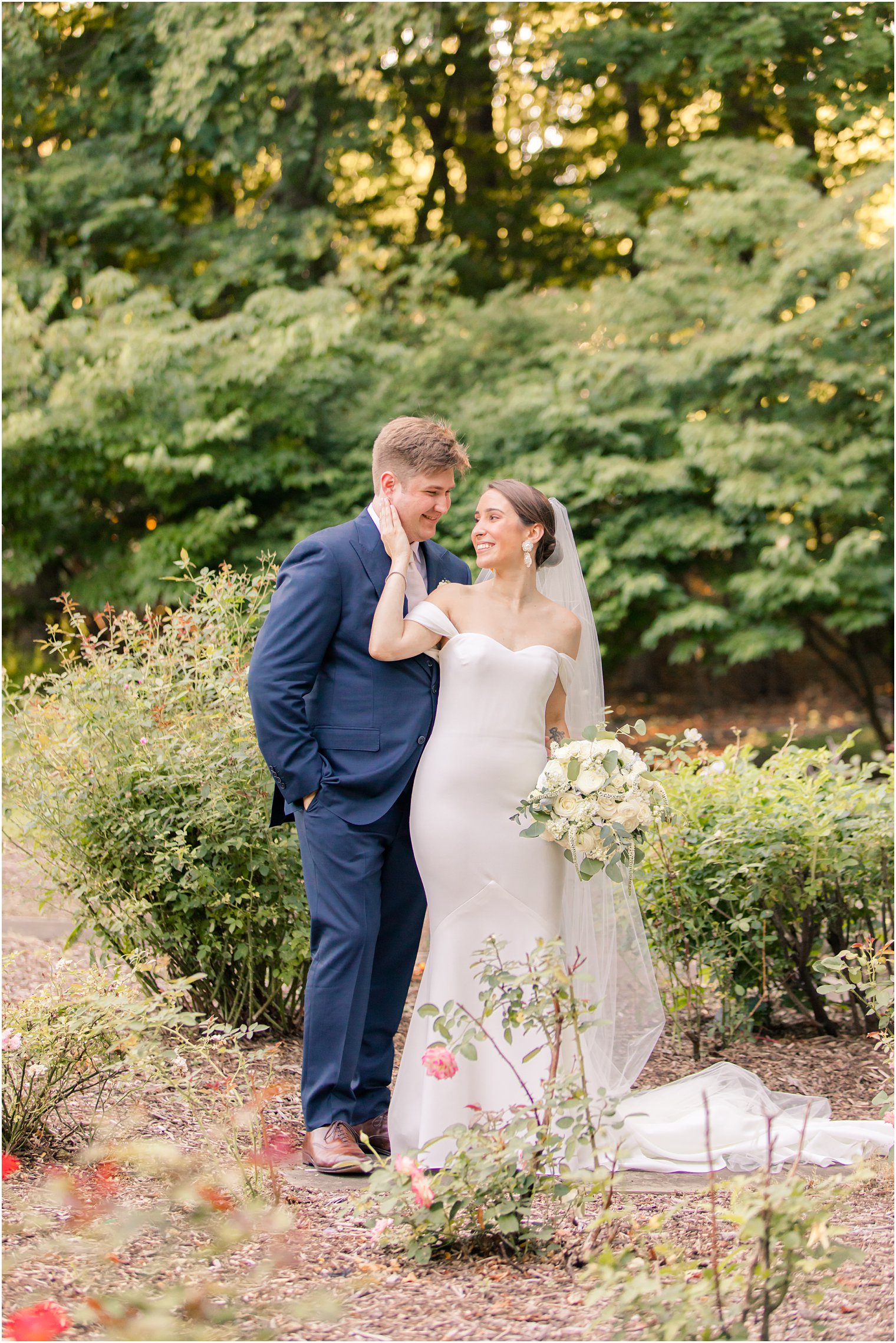 bride and groom photos at the Gardens of Wyckoff 