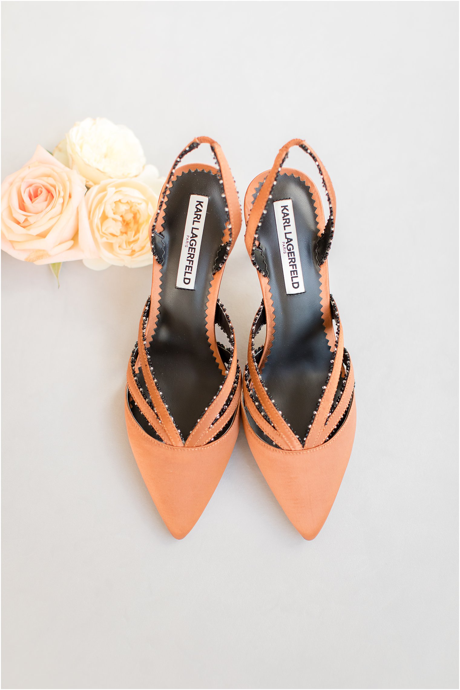 orange shoes for bride during fall wedding 