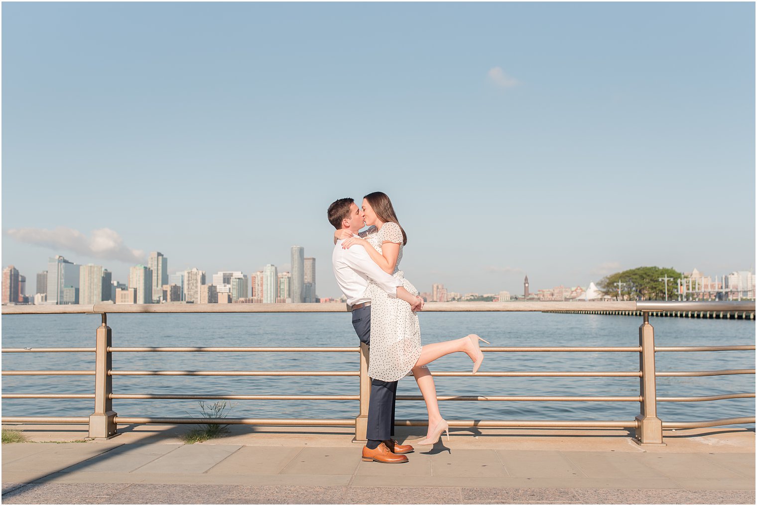 engagement photos along Hudson River Greenway