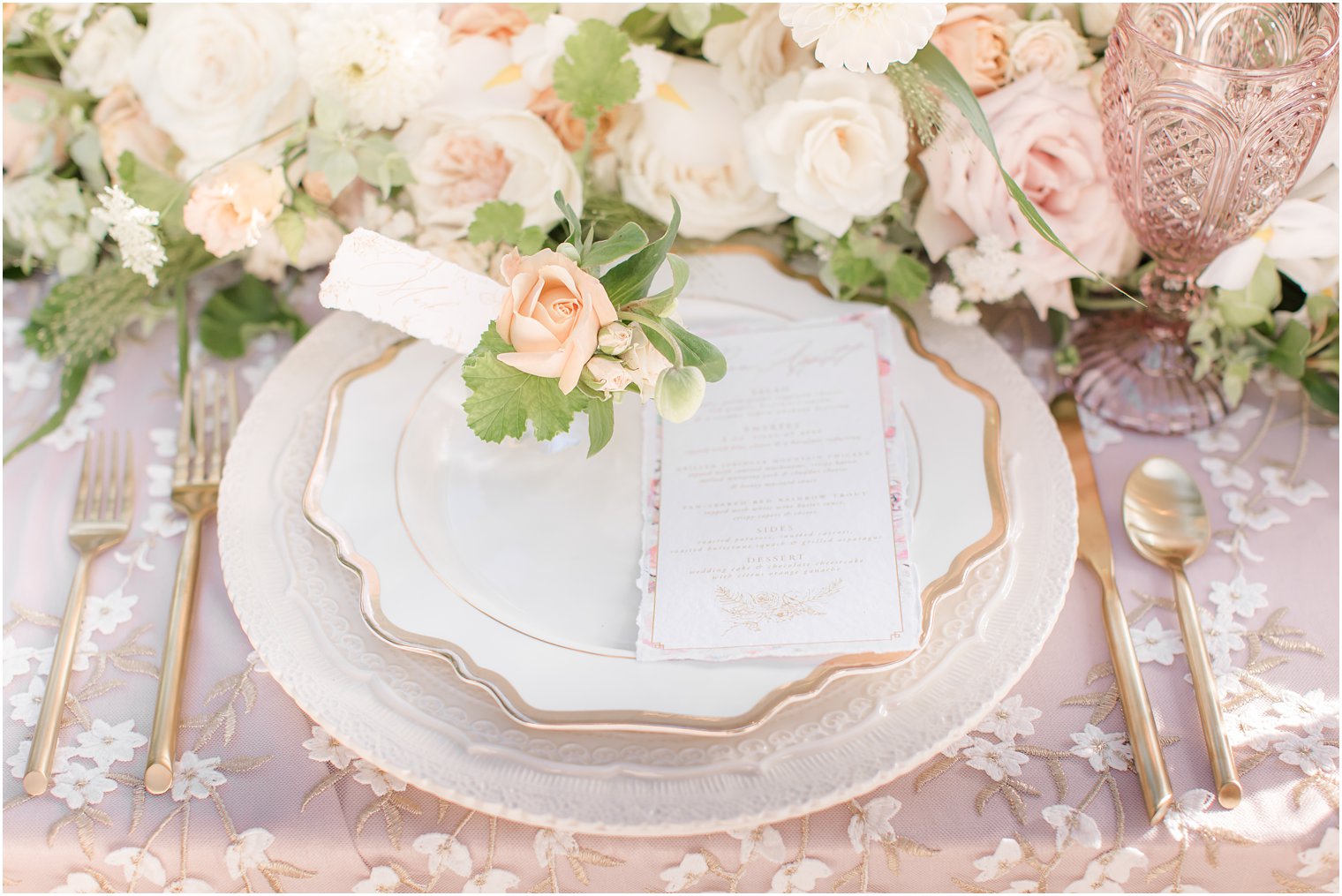 Romantic peach and cream wedding florals by Rosaspina Florist | Wedding at Park Chateau Estate