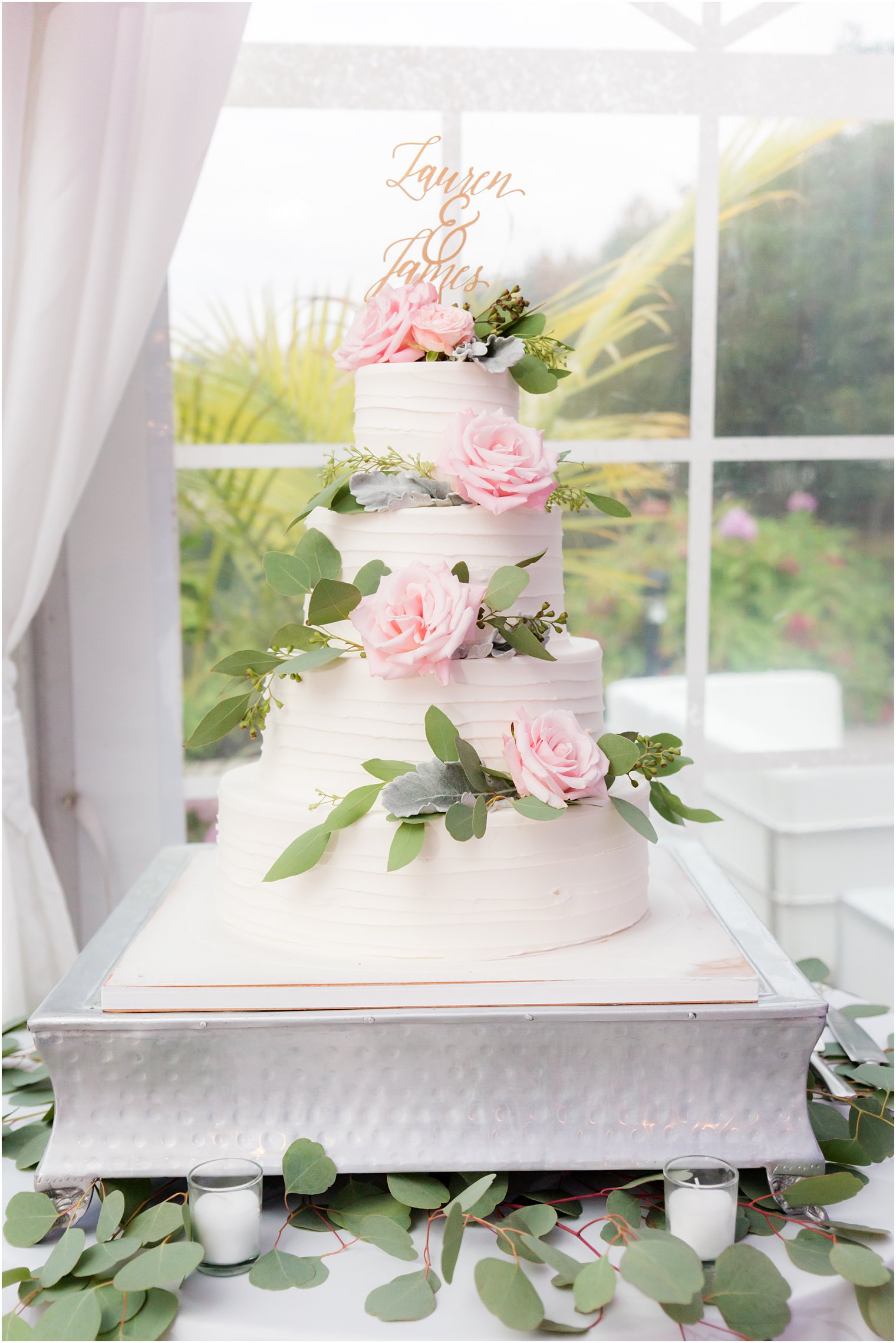 Wedding cake with pink flowers