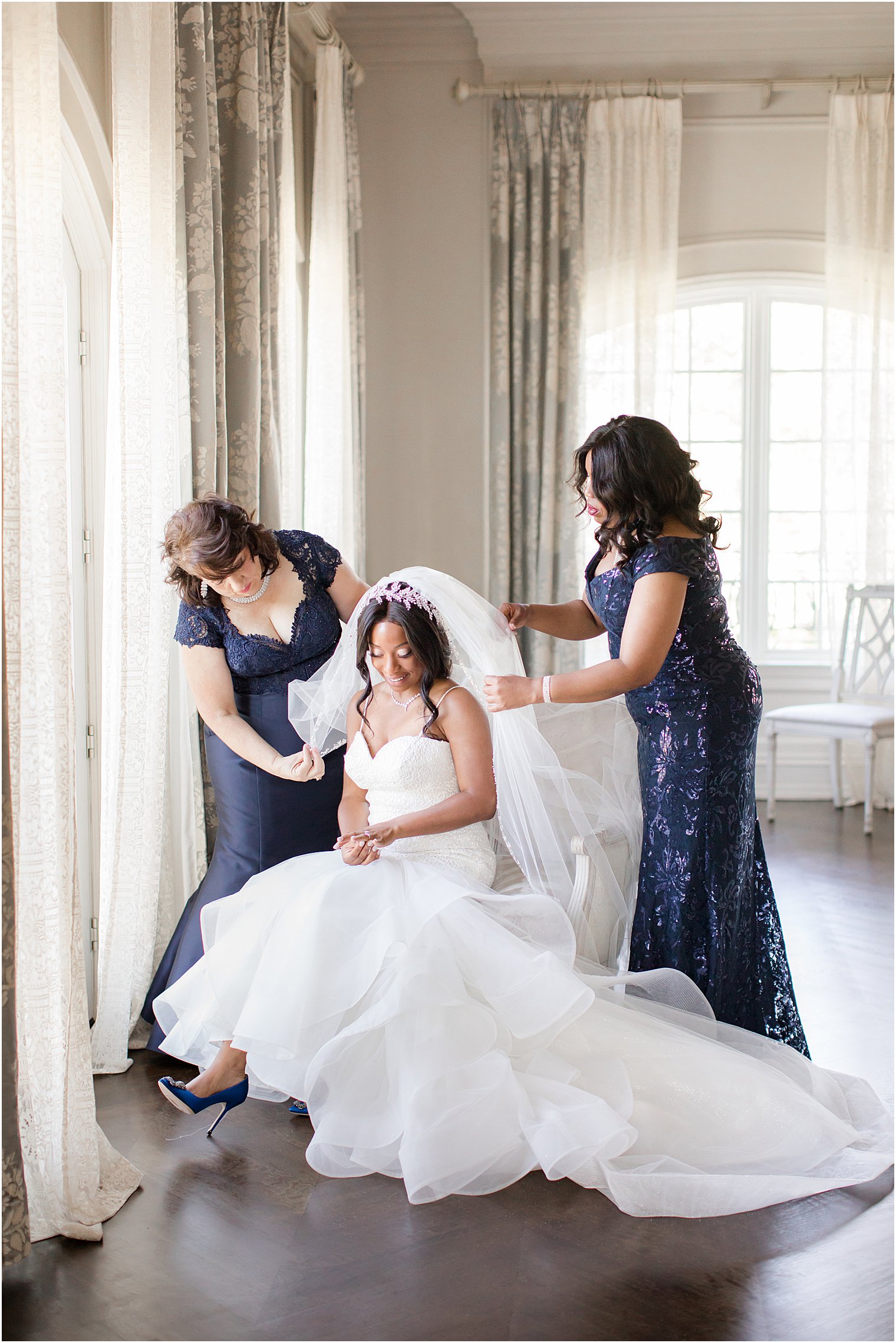 mother-of-the-bride wedding duties