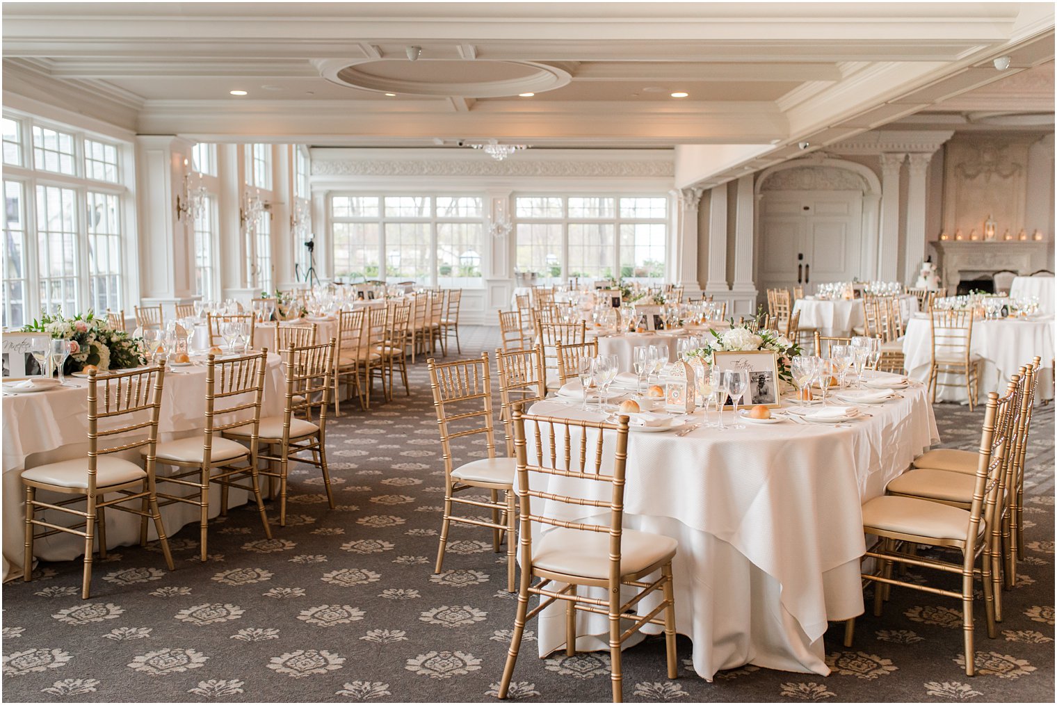 Spring Park Savoy Estate wedding reception with gold chivari chairs and ivory tablecloths 