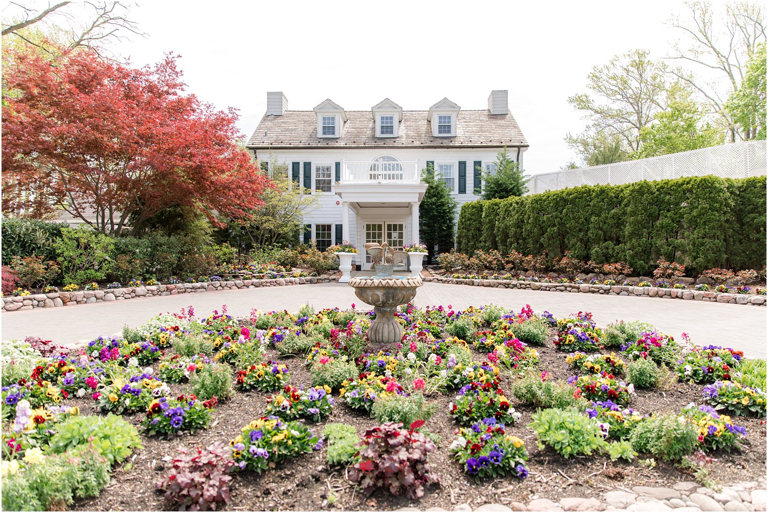 spring English Manor wedding photographed by Idalia Photography associate team 