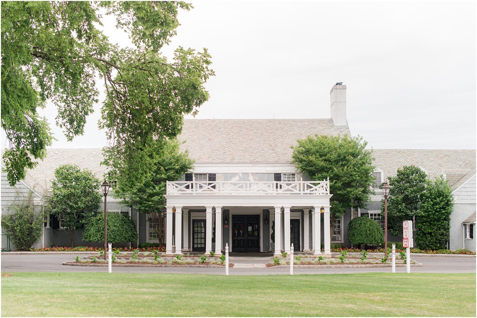 Forsgate Country Club wedding photographed by NJ wedding photography team Idalia Photography 