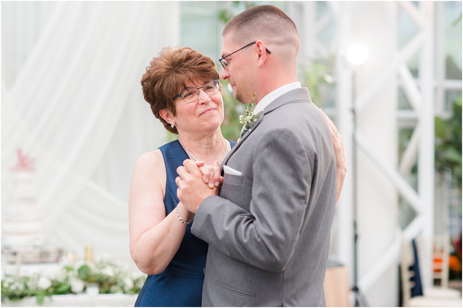 groom dances with mother at New Jersey reception