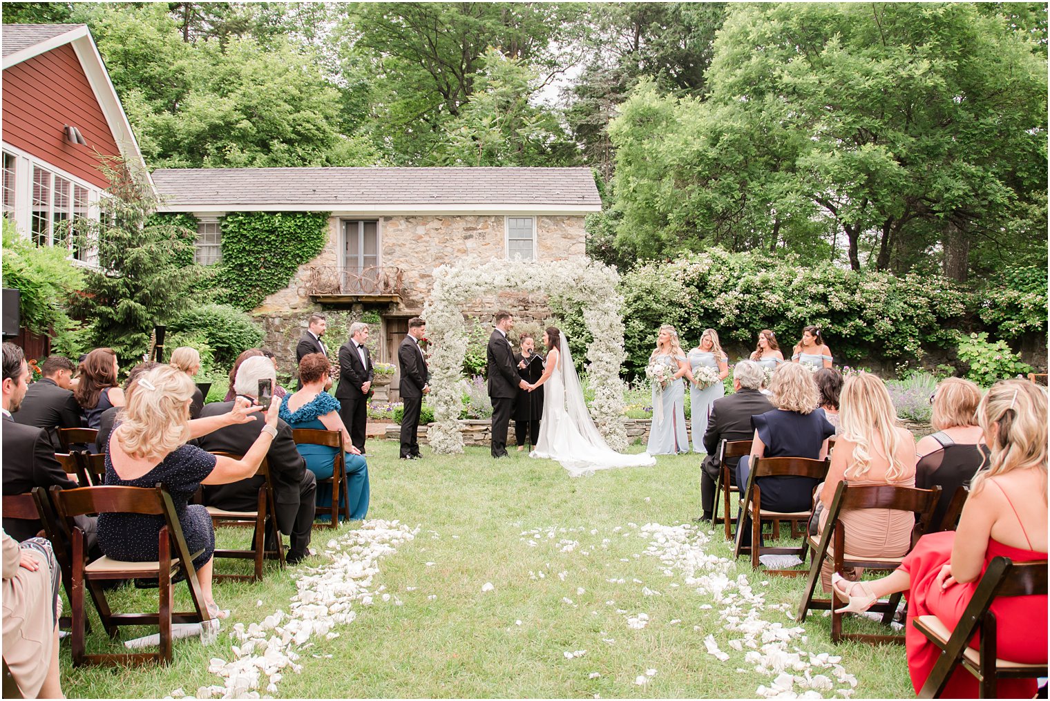 outdoor ceremony at Crossed Keys Estate