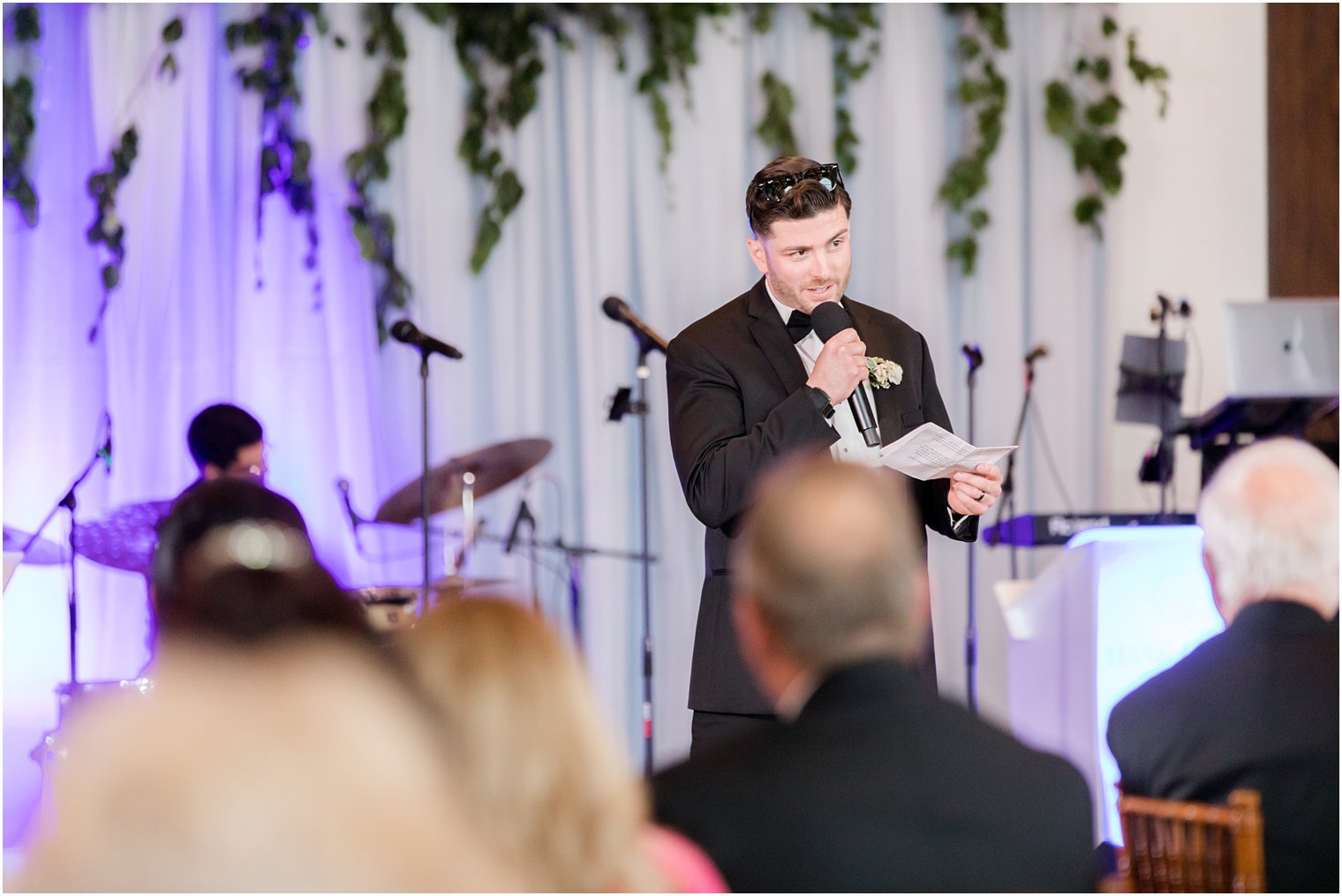 best man giving toast