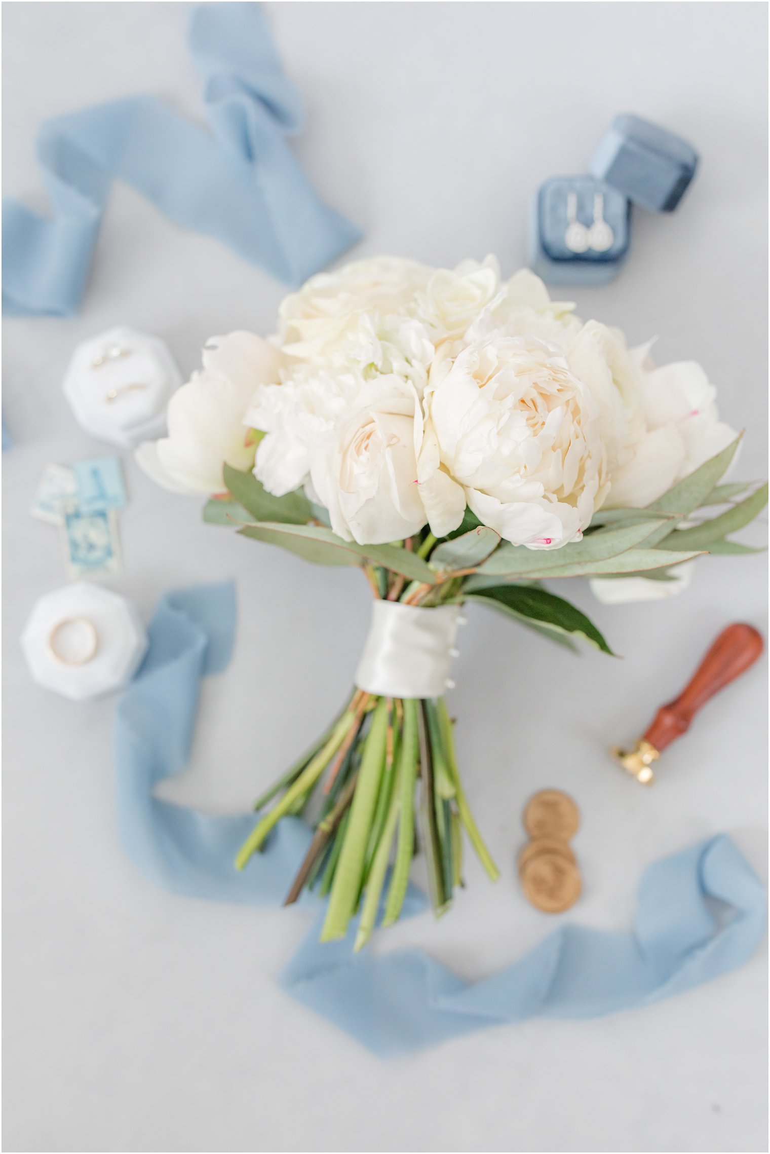 bride's bouquet of white peonies 