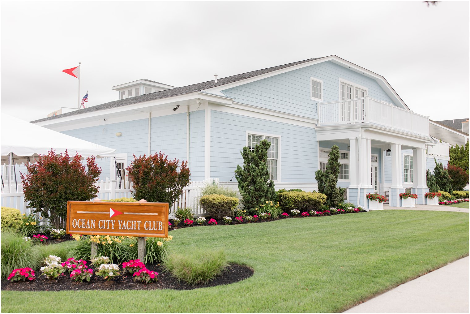 Ocean City Yacht Club wedding in Ocean City, NJ photographed by Idalia Photography