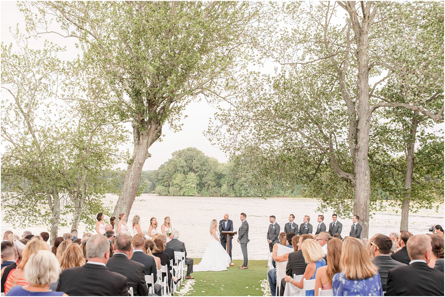 outdoor wedding ceremony in Franklin Lakes
