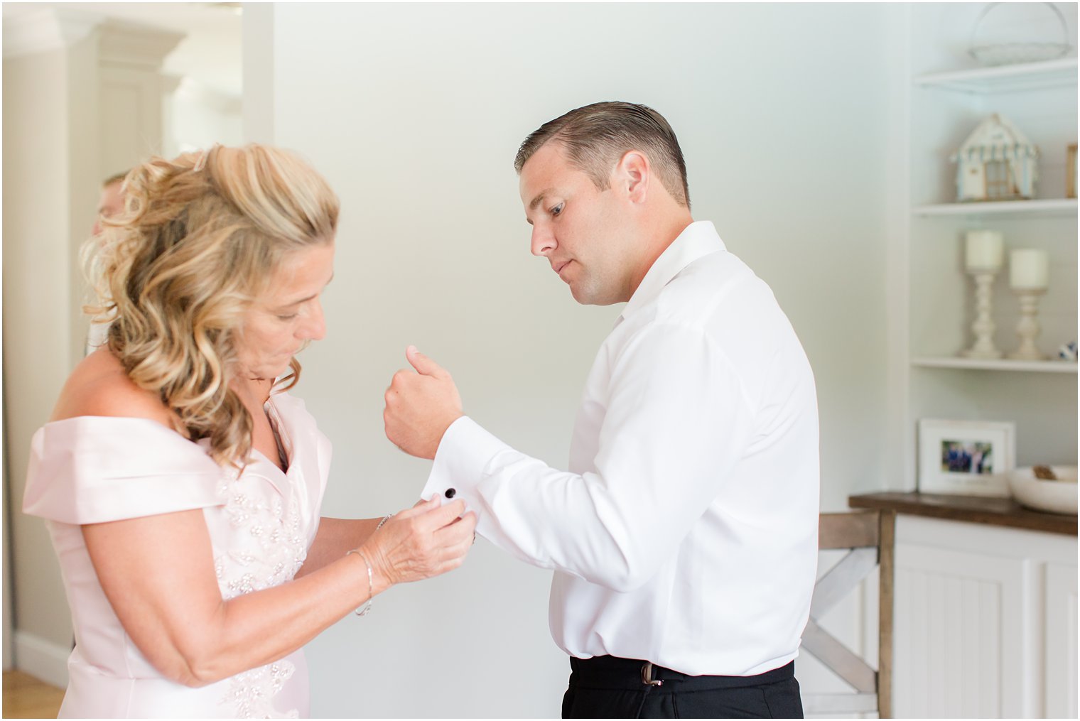 groom prepares for NJ wedding day with mother 