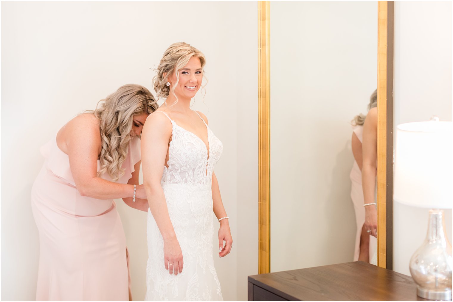 bride getting ready at Vineyard Ballroom bridal suite at Renault Winery in Egg Harbor Twp NJ