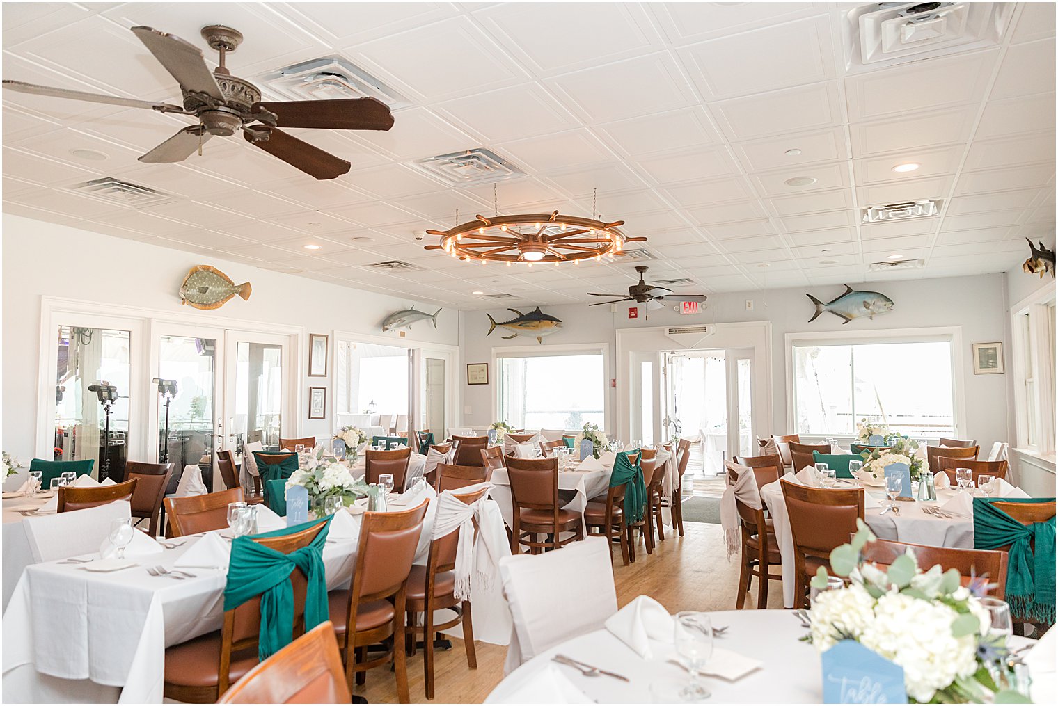 seating for NJ wedding reception at Belmar Fishing Club