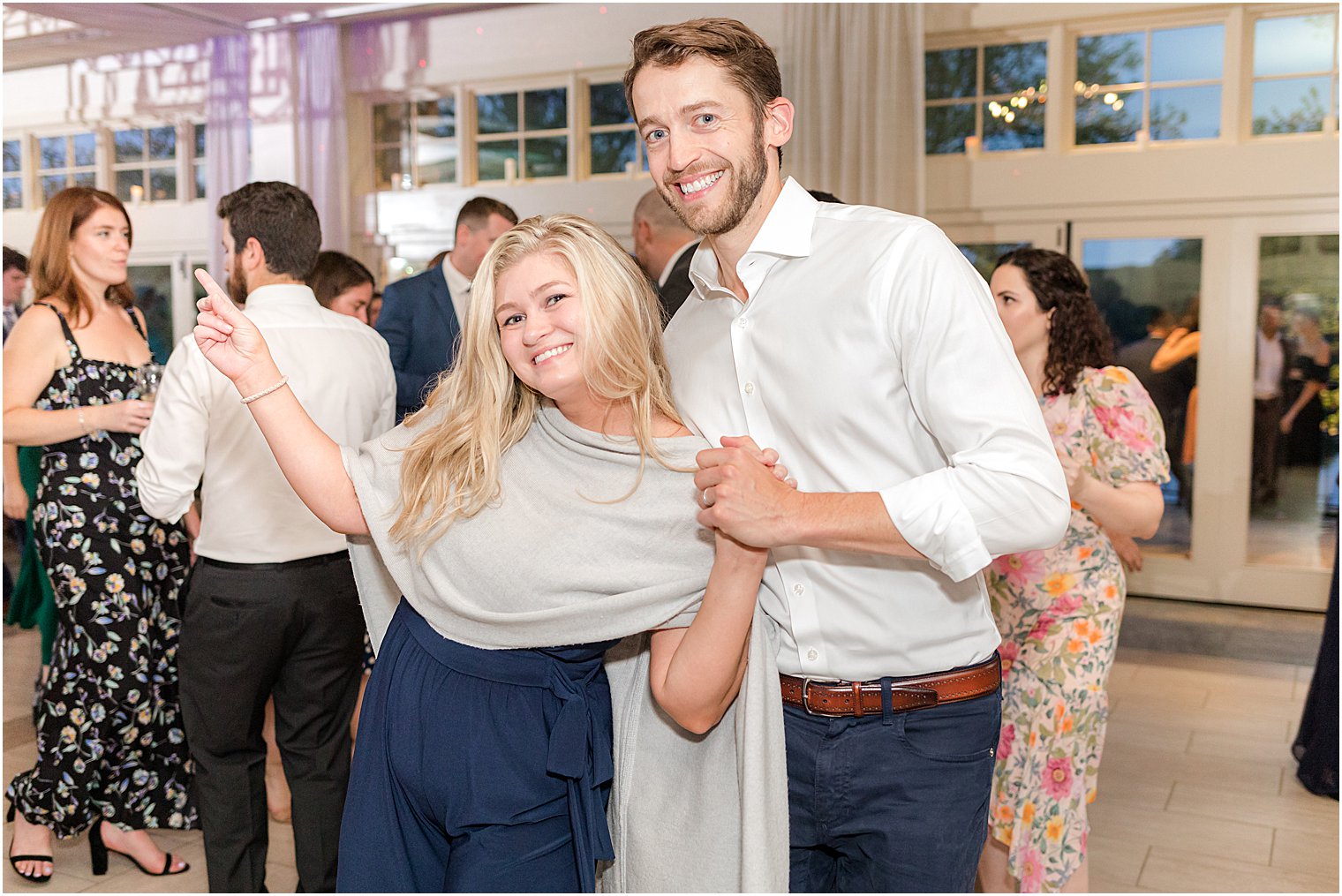 guests dance during Franklin NJ wedding reception