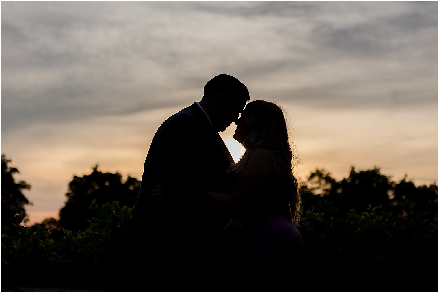 sunset portrait during summertime Skylands Manor engagement session