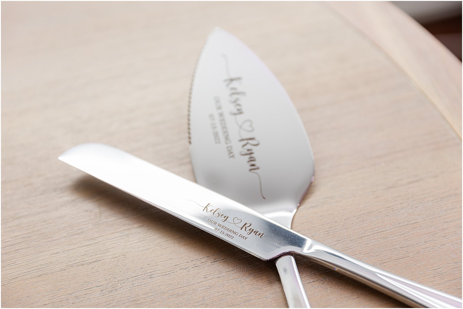 cake knife and serving tool at Hamilton Manor