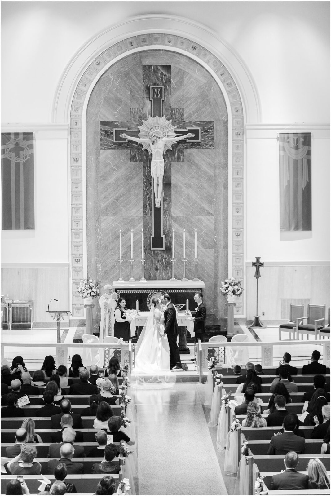 Spring Wedding at Park Chateau Estate