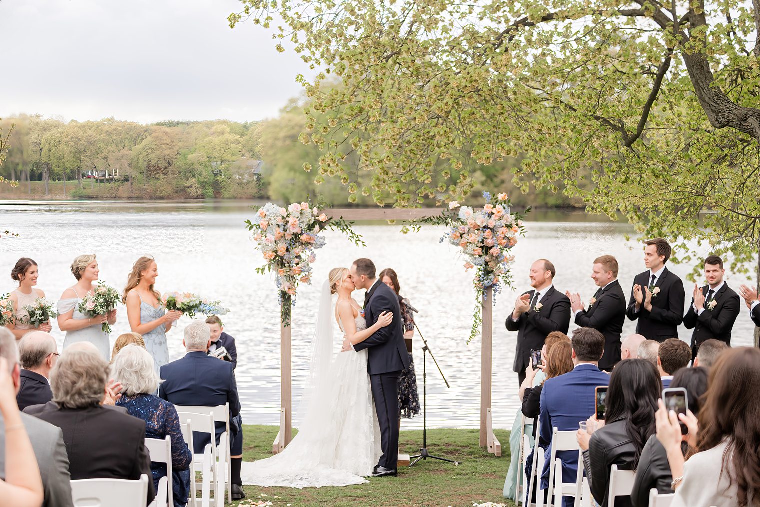 First kiss as a married couple 