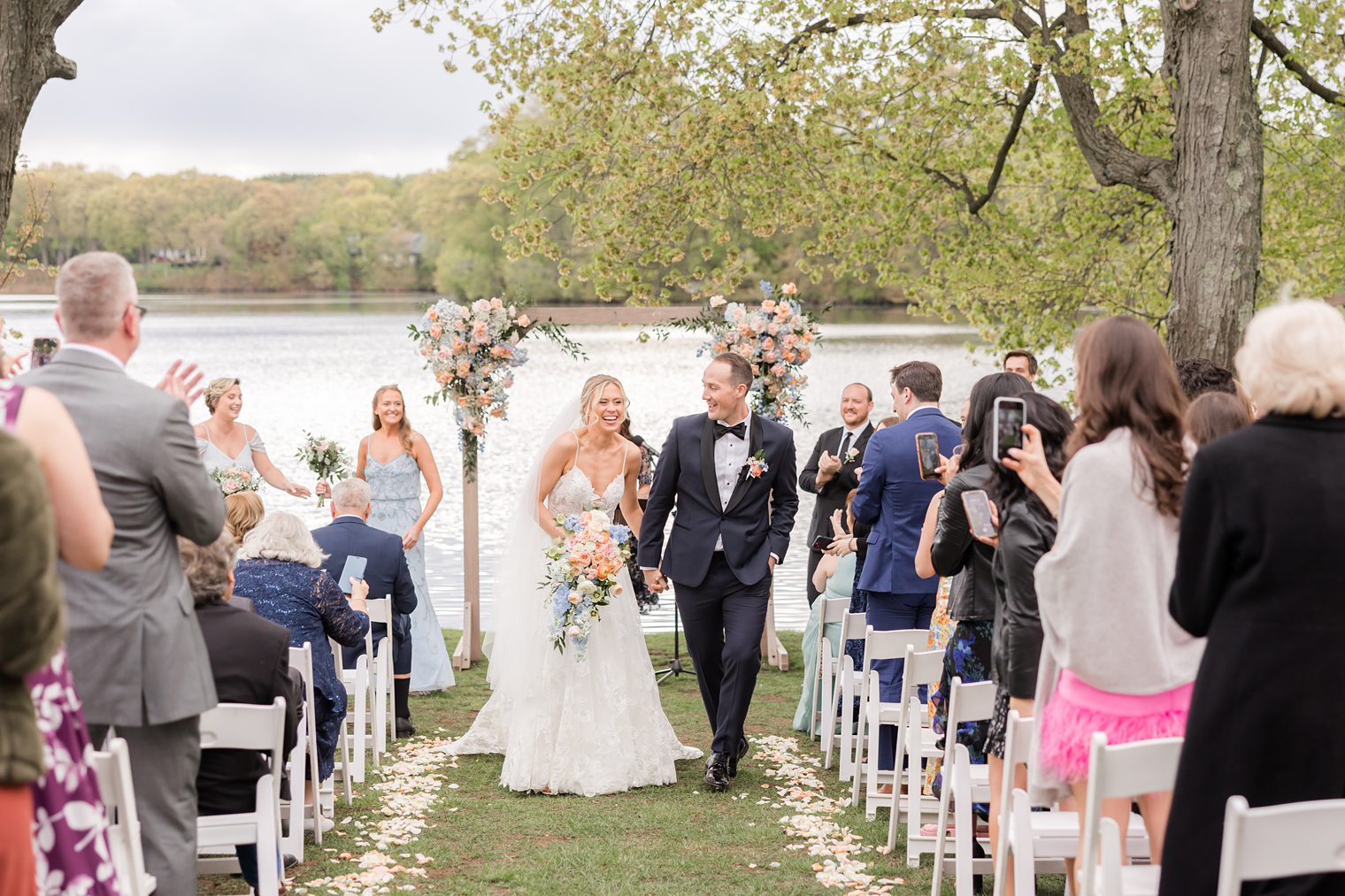 davey's bay yacht club wedding