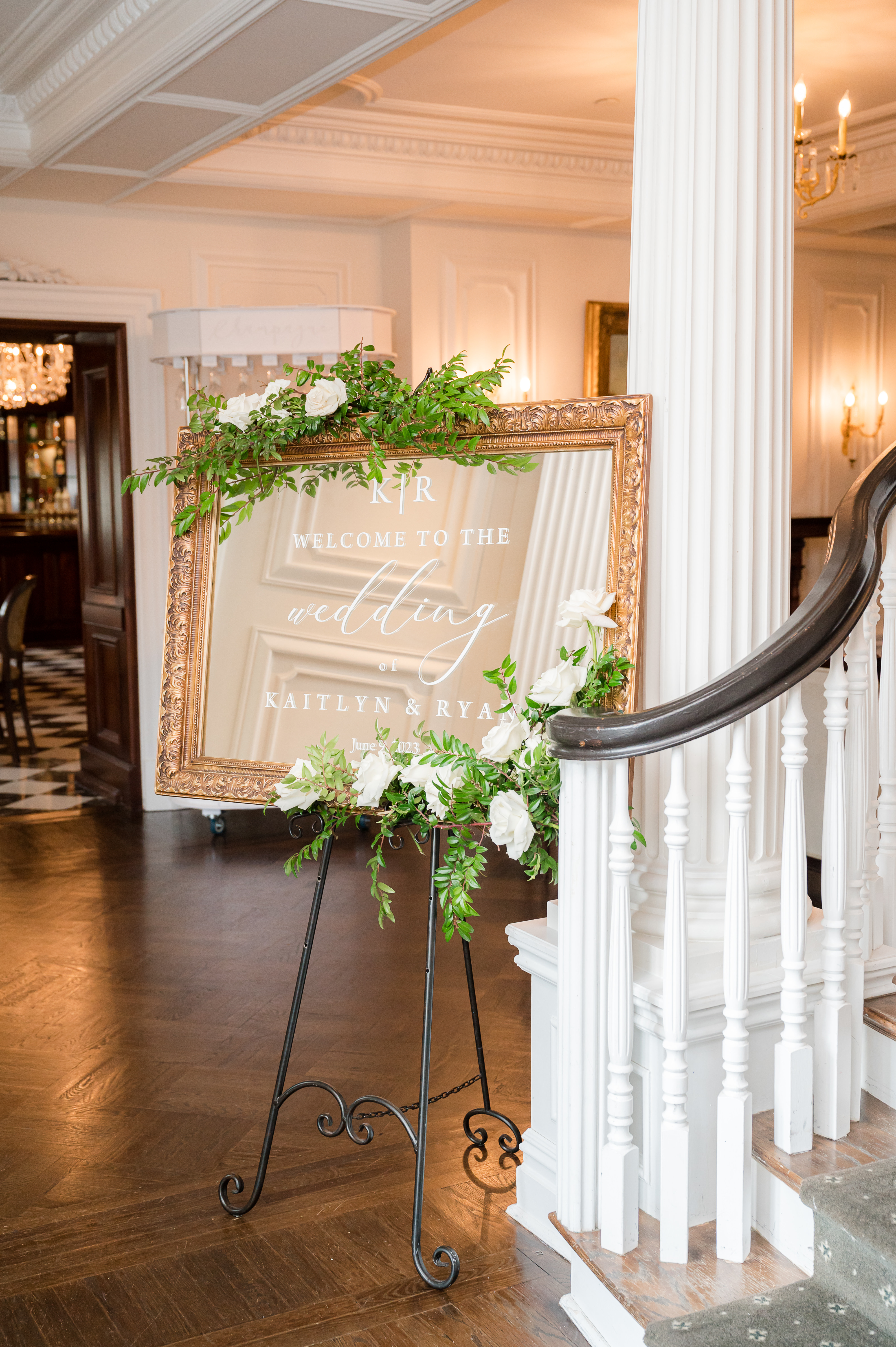 Welcoming details of the reception wedding at Park Savoy Estate