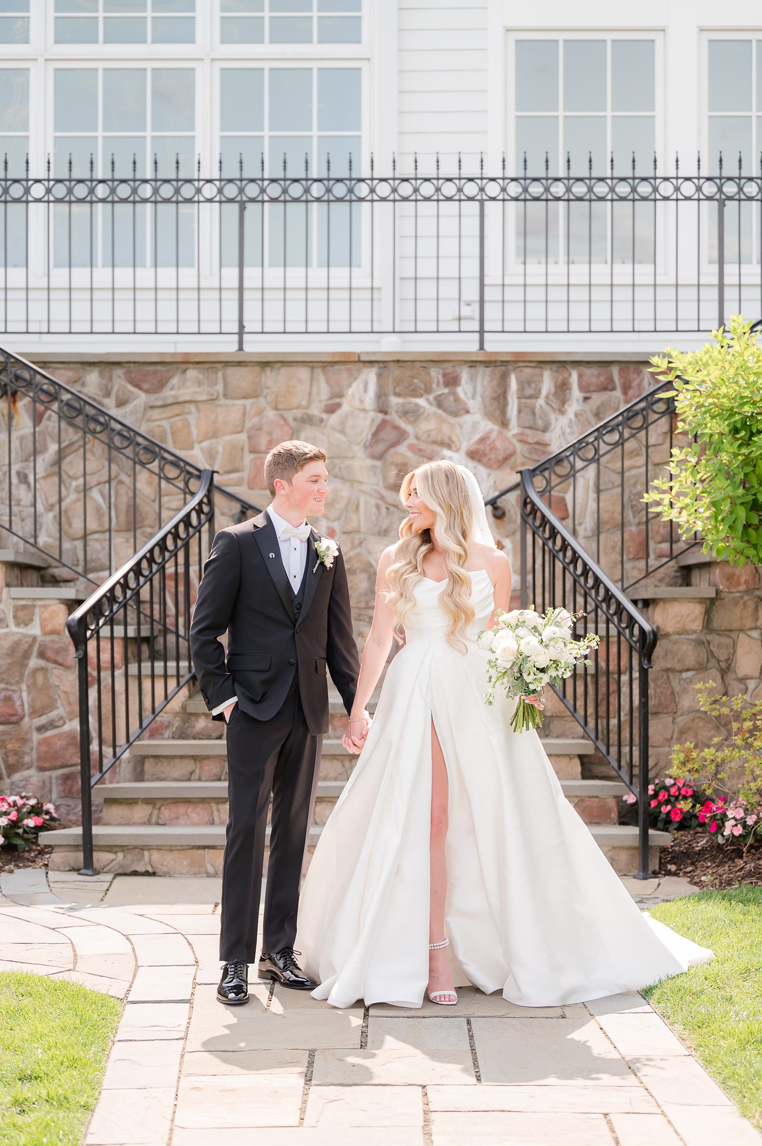 happy couple looking each other, enjoying their day at Park Savoy Estate