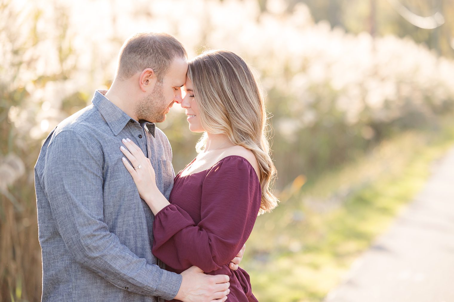 couple being romantic at Tallman Mountain State