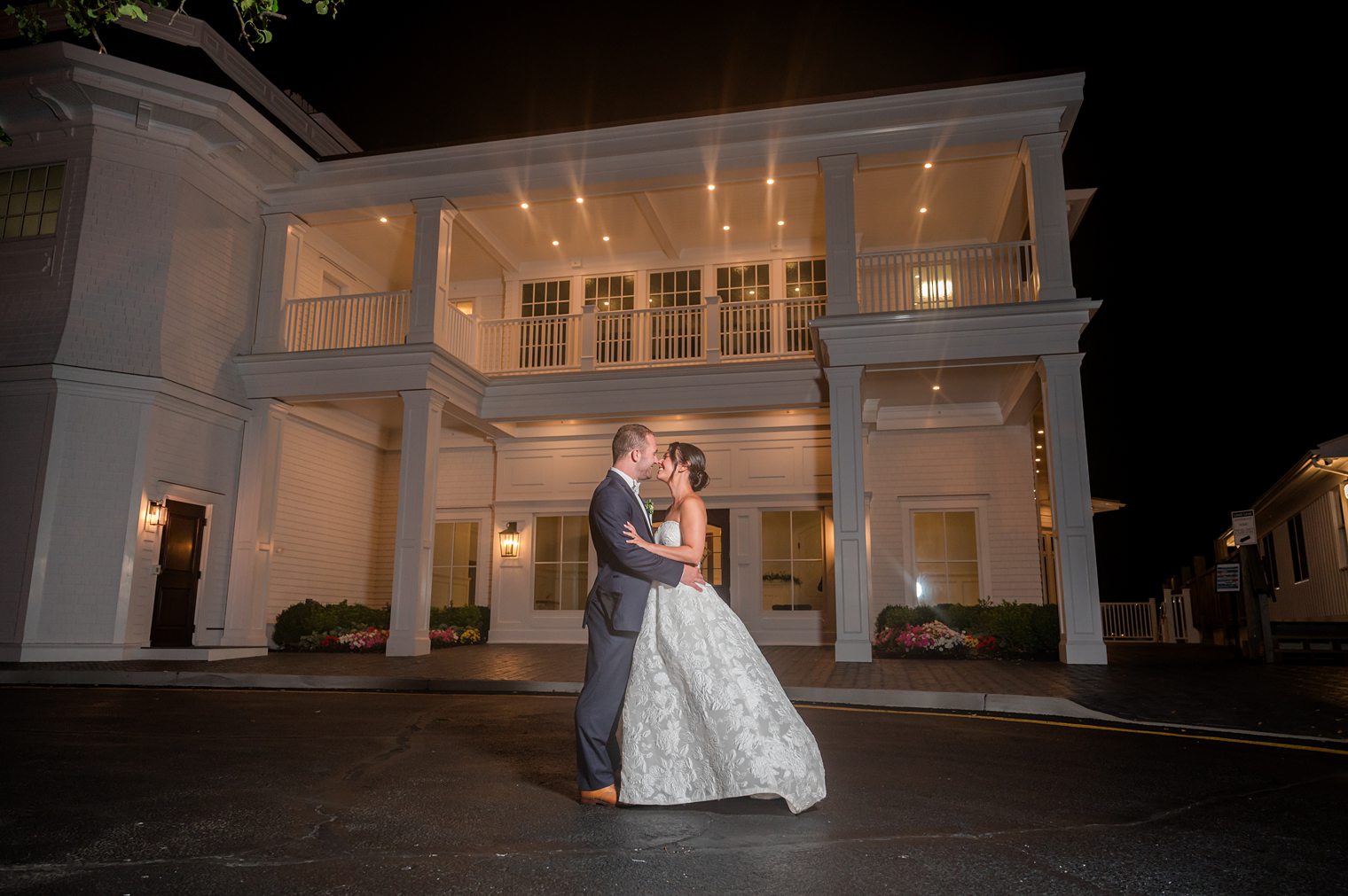 husband and wife closing the night 